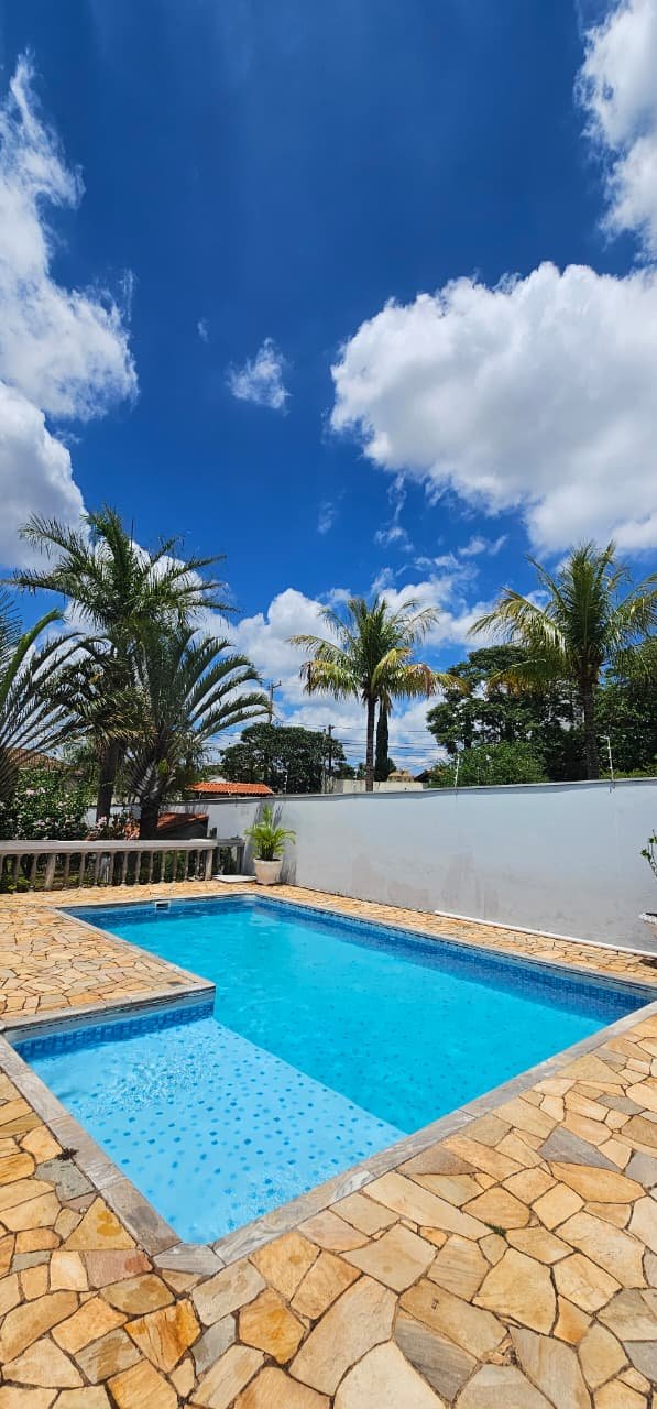 Piscina atendida pela Maremar
